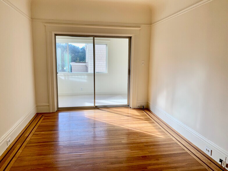 Building Photo - 2859 Divisadero St