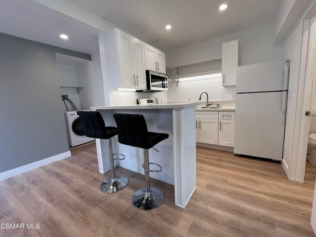 Building Photo - 1666 Stoddard Ave