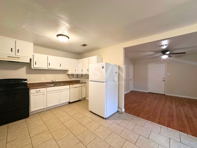 Building Photo - 1210 Athey Rd