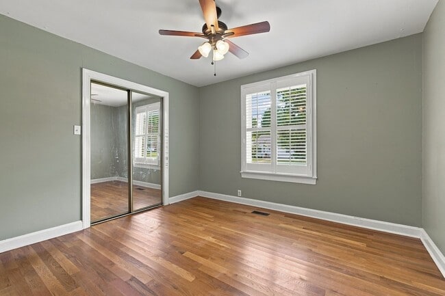 Building Photo - 122 Hammond Ave