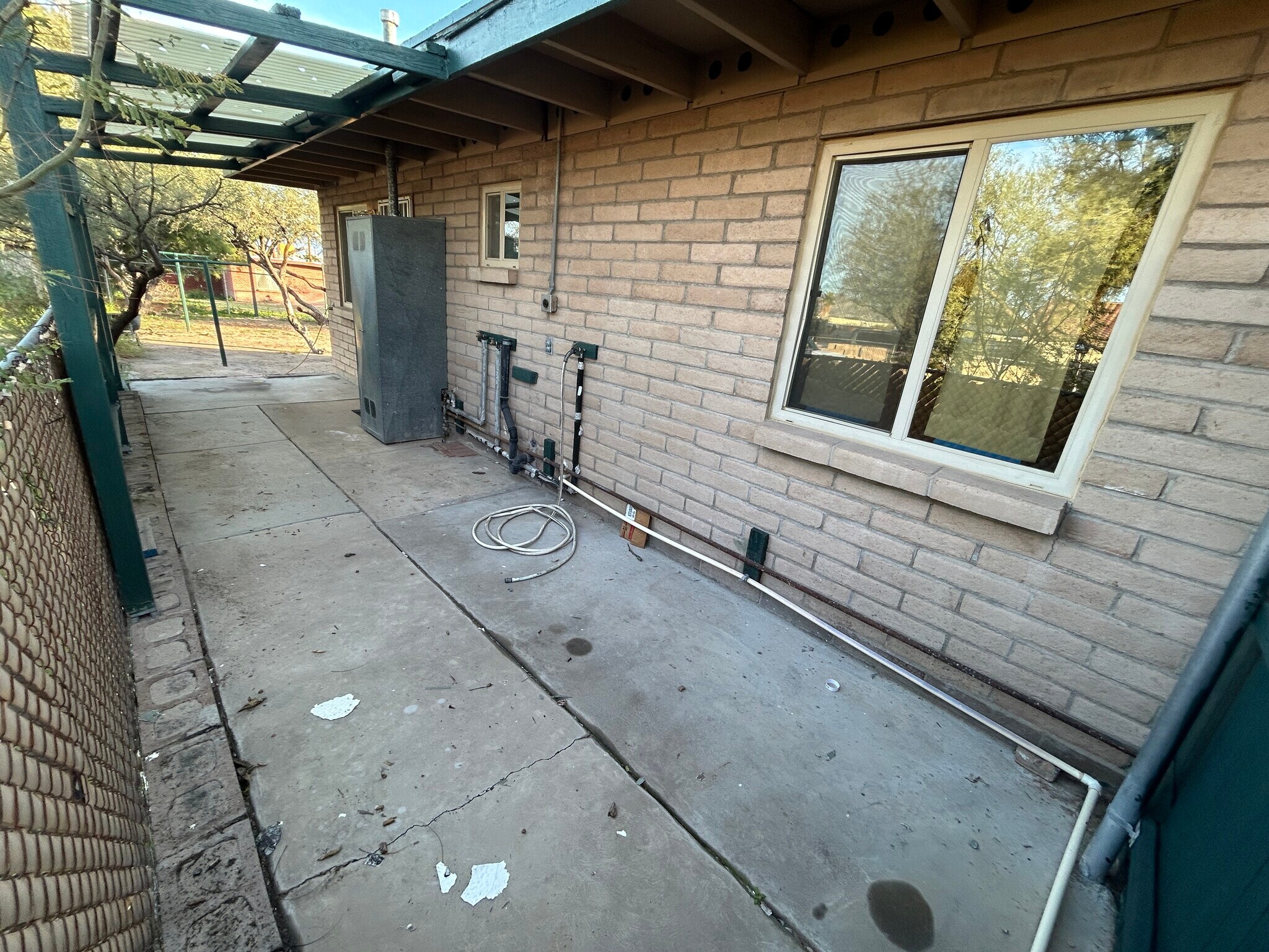 Back Patio - 730 W 44th St