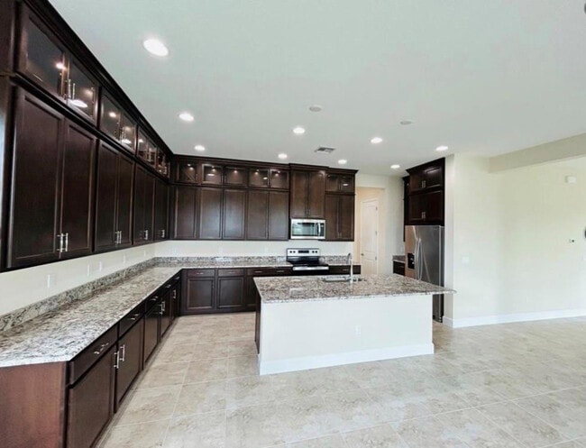 Building Photo - 5199 Liberty Ln