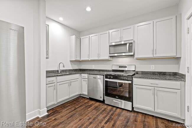 Building Photo - 2282 Belvidere St