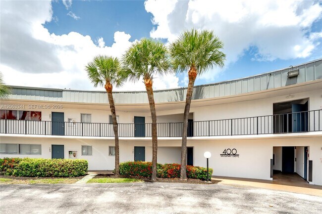 Building Photo - 400 Waterway Dr S