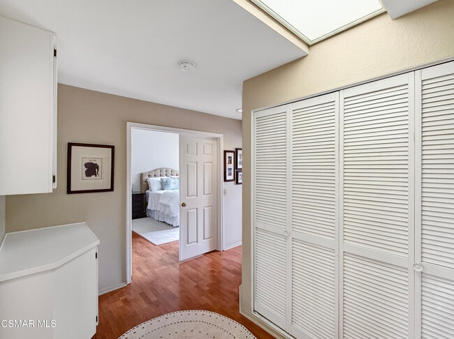 Building Photo - 264 Ridgeton Ln