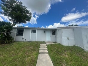 Building Photo - 20856 Snapper Pl