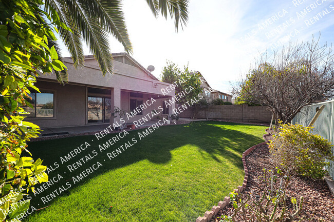Building Photo - 10844 W Palm Ln