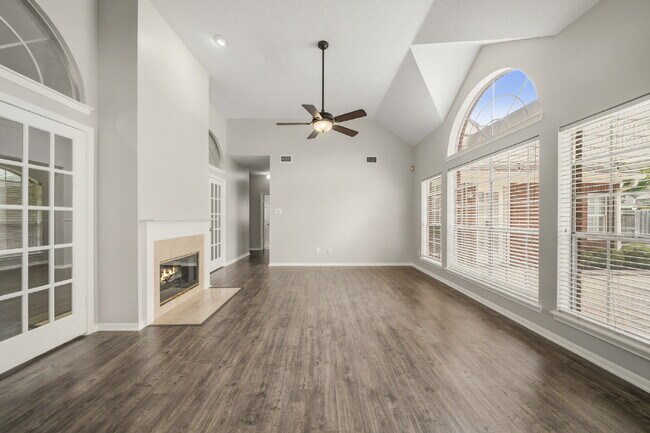 Building Photo - Refreshed 4-Bedroom in New Territory with New Paint, New Floors, and Lawn Care Included.