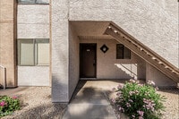 Building Photo - 1065 W 1st St