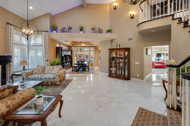 Building Photo - 9598 Naples Dr