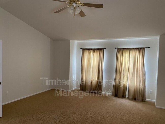 Building Photo - 14480 Tierra Dr