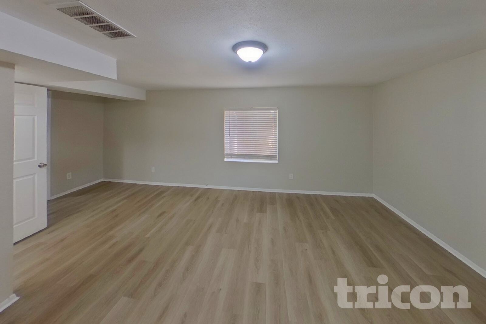 Building Photo - 565 Winebrook Way
