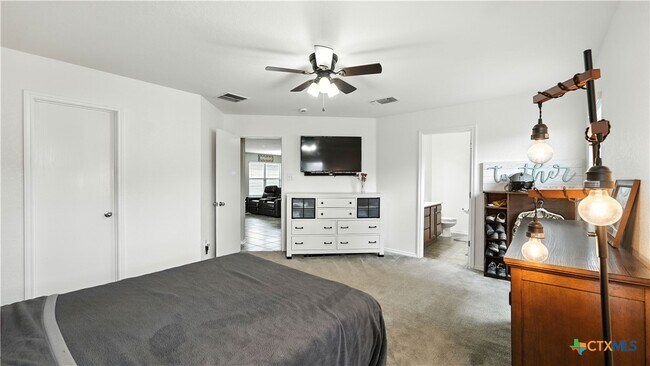 Building Photo - 208 Gatewood Clf