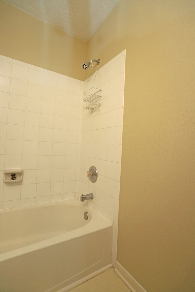 Building Photo - 7534 Orchard Hills Ln