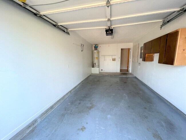 Building Photo - 903 Piedmont Pl