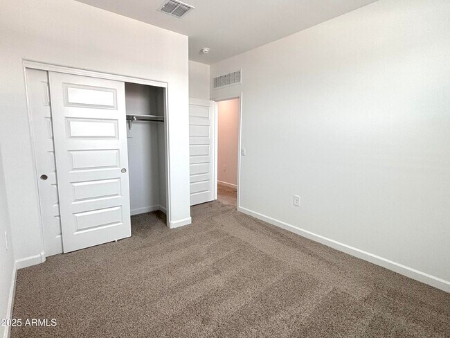 Building Photo - 2055 W Sheridan Ave