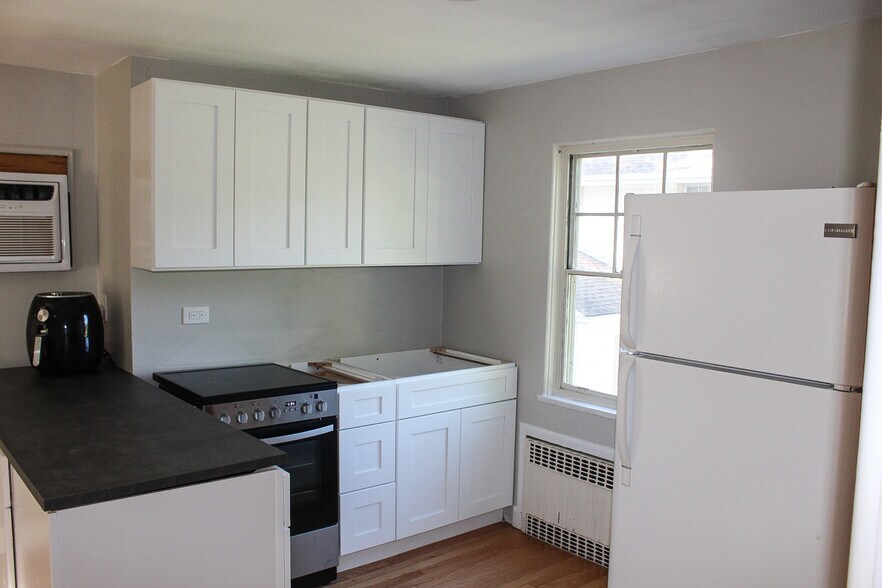 Kitchen - 30 Michigan Ave