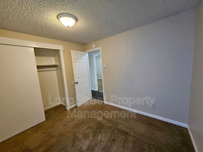 Building Photo - 14157 SW Allen Blvd