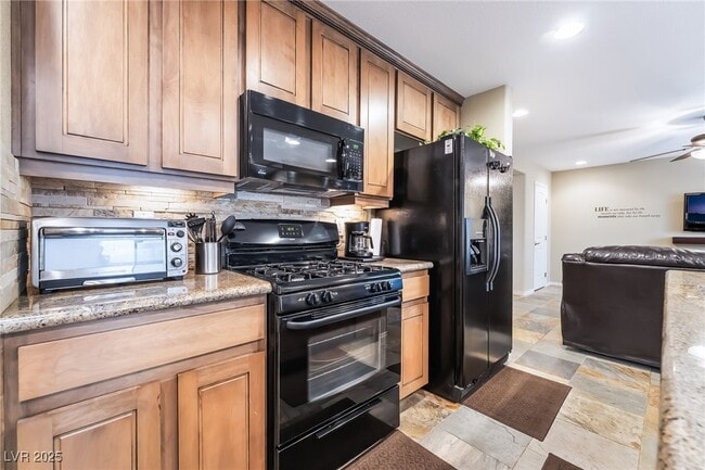 Building Photo - 10953 Toscano Gardens St