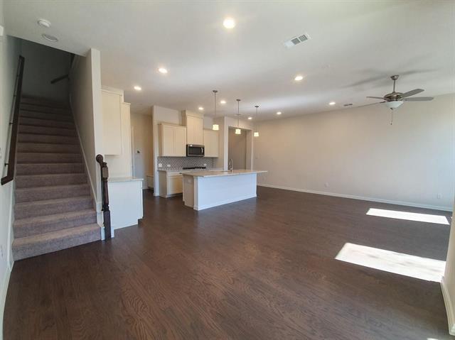 Building Photo - 8286 Primrose Wy