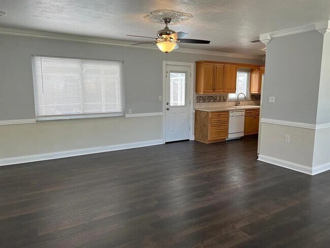 Building Photo - 6690 17th St N