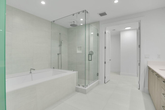 Building Photo - 151 N Seabreeze Blvd