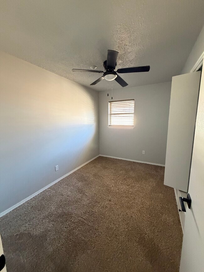 Building Photo - 7521 NW 28th St