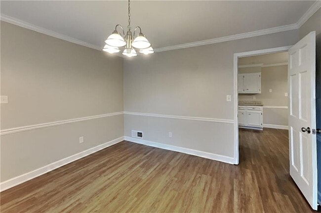 Building Photo - 2052 Sumter Ct
