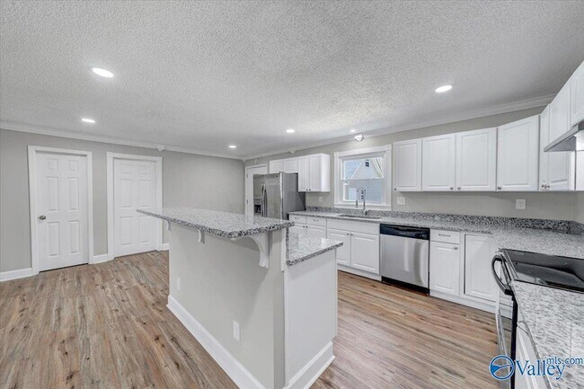 Building Photo - 117 Mandy Dr