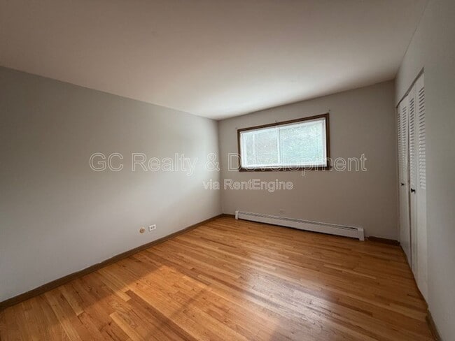 Building Photo - 525 N Highview Ave