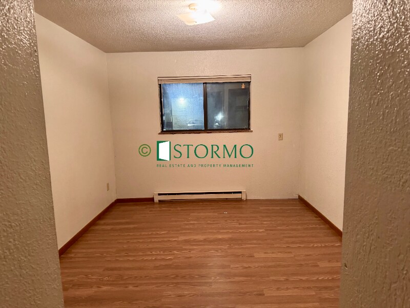 Building Photo - 525 14th St S