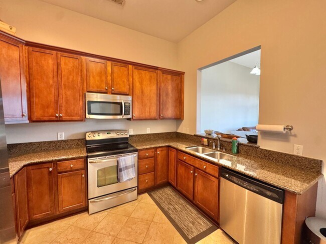 Building Photo - NEWPORT NEWS - STUNNING APARTMENT IN  THE POINT AT CITY CENTER