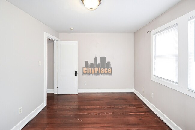 Building Photo - 519 Wallace Ave