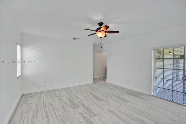 Building Photo - 5721 SW 11th St