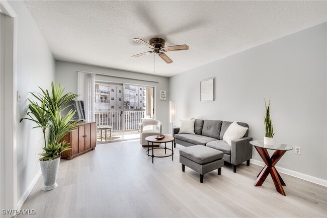 Building Photo - 7400 Estero Blvd