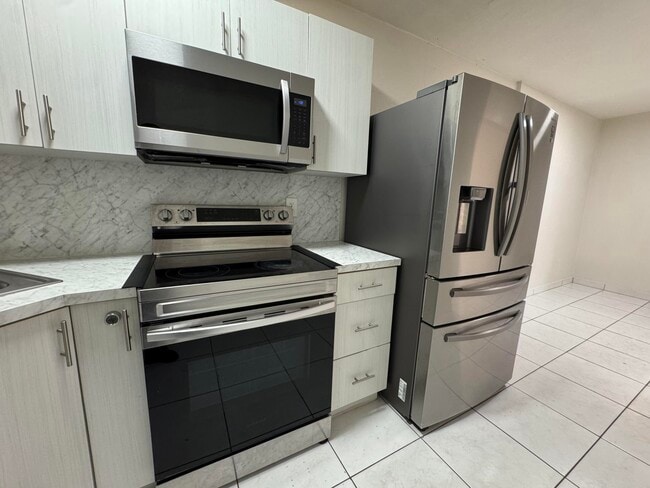 Building Photo - 3540 NW 95th Terrace
