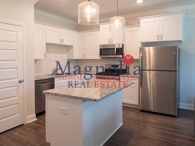 Building Photo - 3 Bedroom 2.5 Bathroom Townhome in Richmond Hill, GA