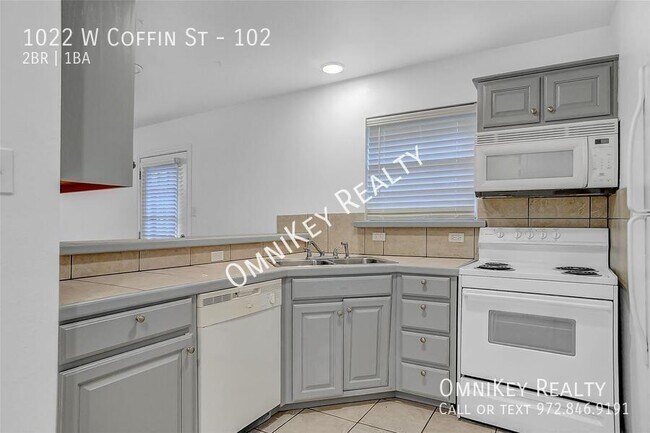 Building Photo - 1022 W Coffin St