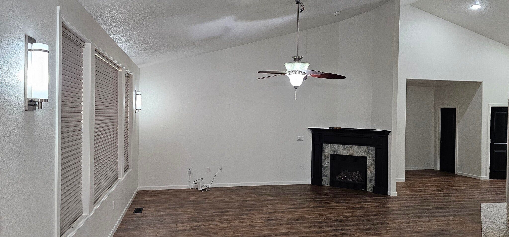 living room - 9610 NE 102nd St