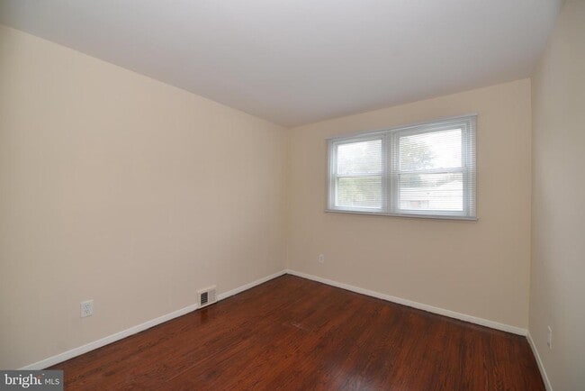 Building Photo - 5224 Forman Ct