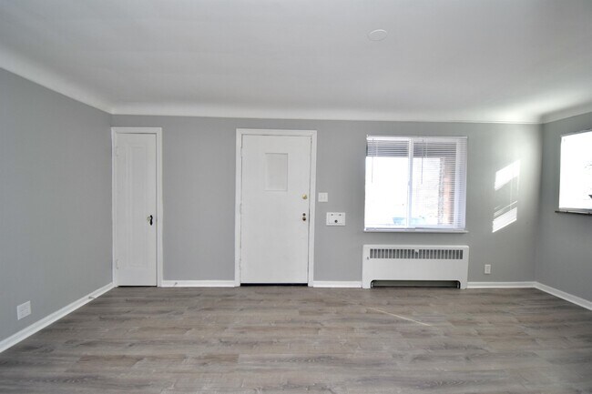 Building Photo - 5219 Colerain Ave
