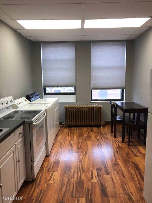 Building Photo - 1 br, 1 bath Apartment - 527 Main St