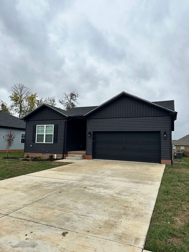 Building Photo - 2760 Cedrus Ave