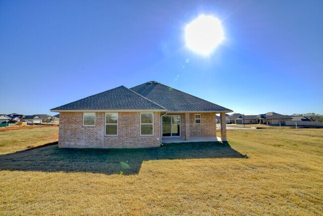 Building Photo - Brand New Home in Washington!