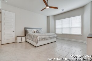 Building Photo - 1114 Aidenbaum