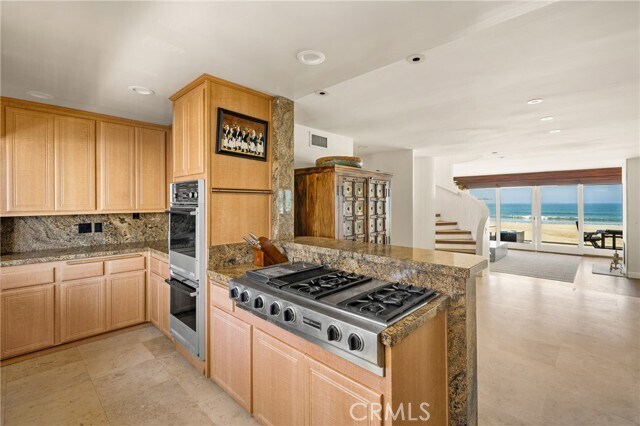 Building Photo - 87 Surfside Ave.