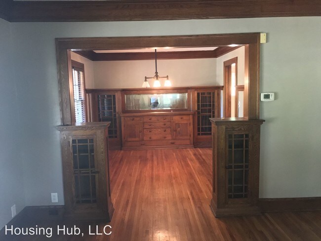 Building Photo - 3 br, 1 bath House - 3250 Humboldt Ave N