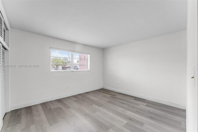 Building Photo - 7560 SW 82nd St