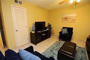 Building Photo - 1515 Pinellas Bayway S