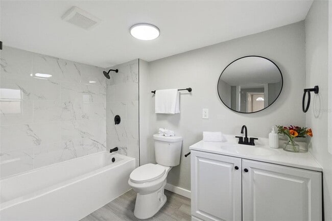 Building Photo - 1700 Kentucky Ave